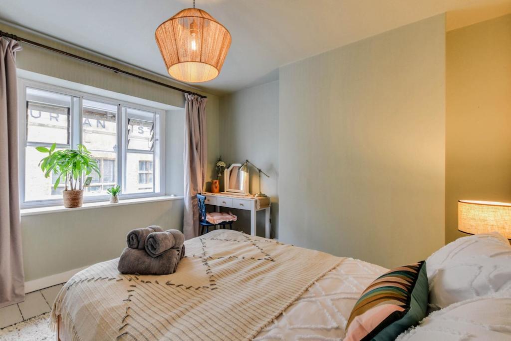 Cheerful 3 Bed Grade II Central Cottage Cirencester Eksteriør bilde