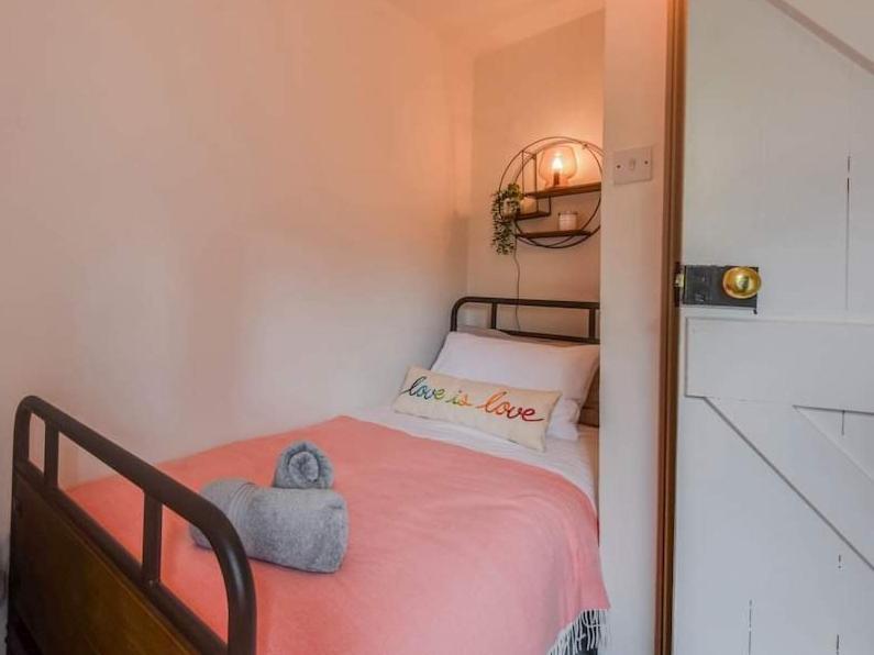 Cheerful 3 Bed Grade II Central Cottage Cirencester Eksteriør bilde